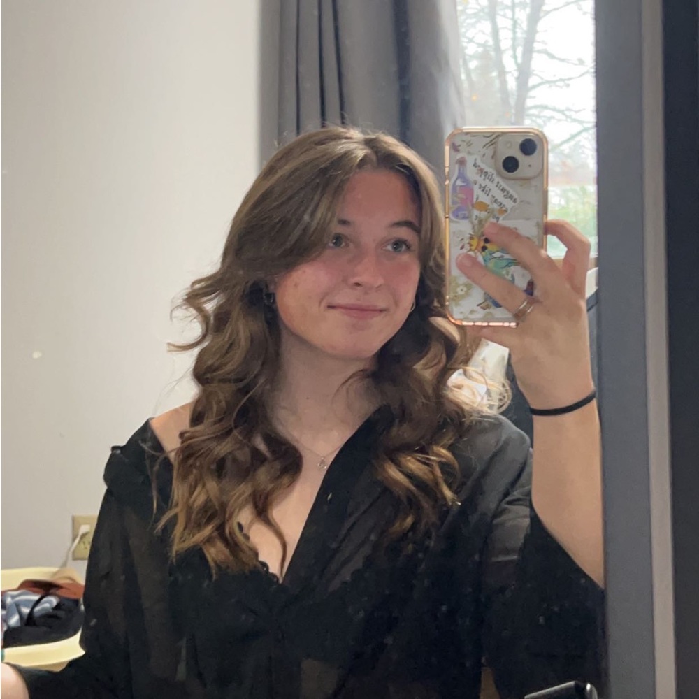 Meet your Posher, Lauren